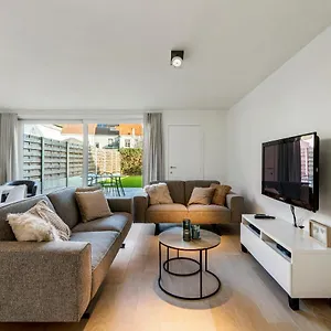 Vakantiehuis Holidayhouse Konge, A Place That Call Home!, Brugge