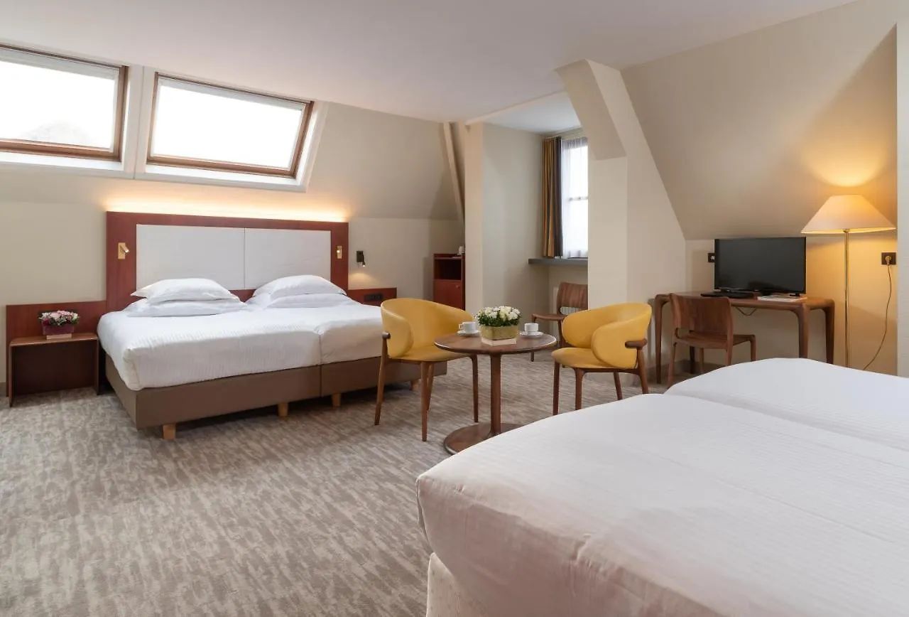 Rosenburg Hotel Brugge 4*, Brugia Belgia